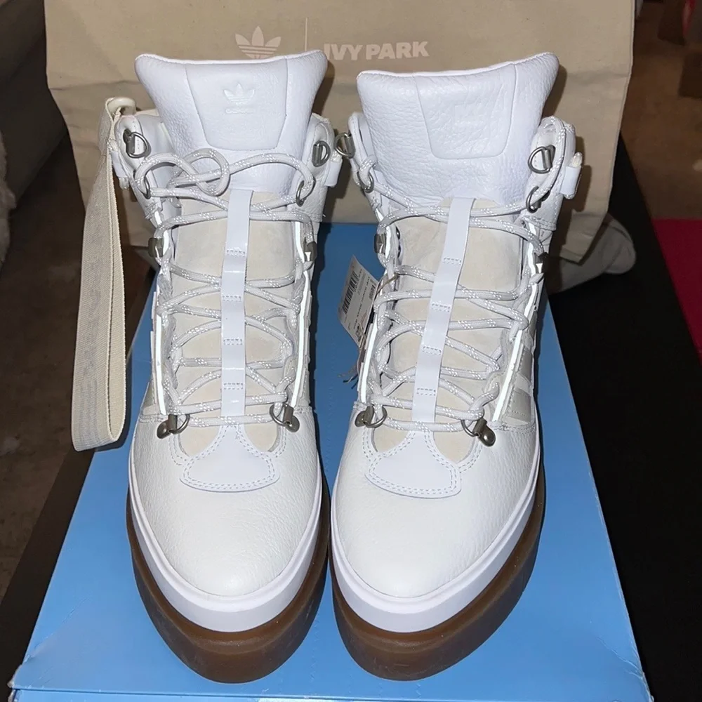 🚫SOLD Adidas × Ivy Park Super Sleek Boots size 10W/9M - Picture 1 of 6